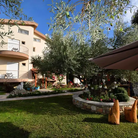 Apartment Nikiti Spathies - Double Bedroom Sofita