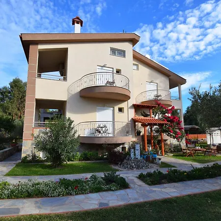 Apartment Nikiti Spathies - Double Bedroom Sofita