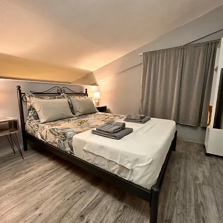 Apartment Nikiti Spathies - Double Bedroom Sofita *