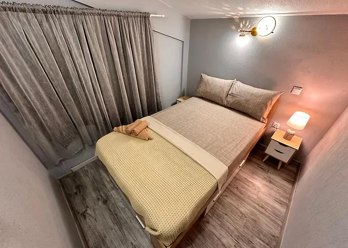 Nikiti Spathies - Double Bedroom Sofita * Калогрия
