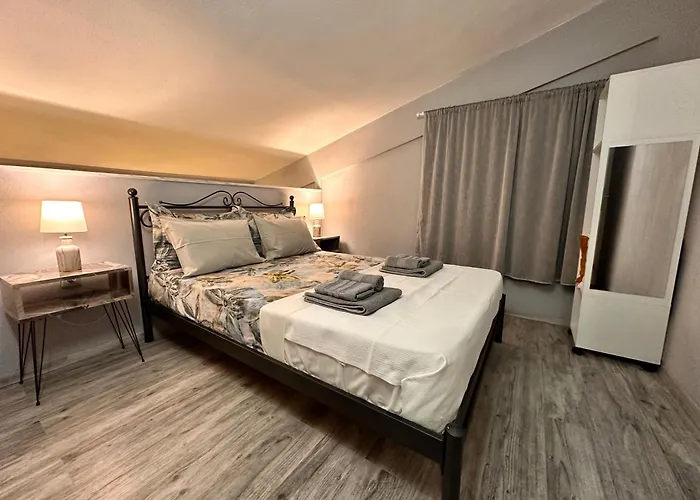 Апартаменты Nikiti Spathies - Double Bedroom Sofita *